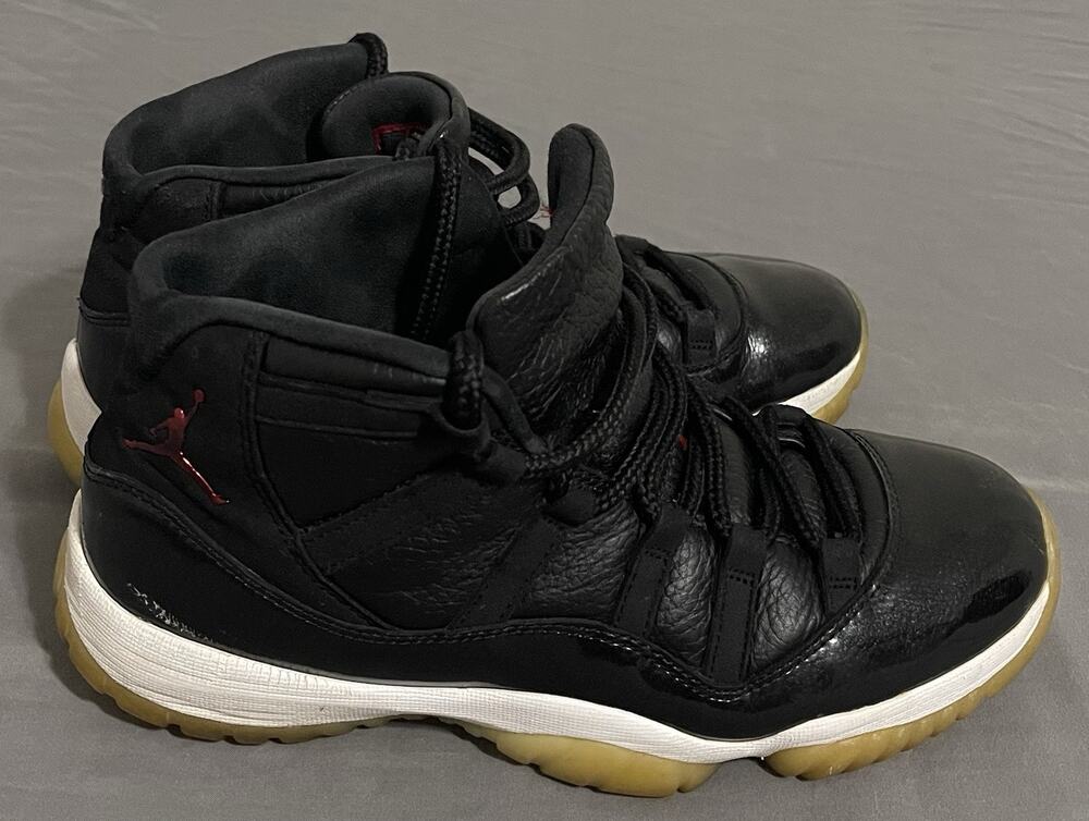 Nike Air Jordan 11 Retro 72-10 378037-002 Black Size 8 Men’s Used